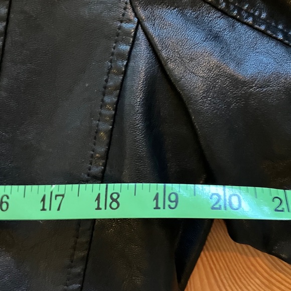 Black Leather Women's Jacket - Picture 10 of 14